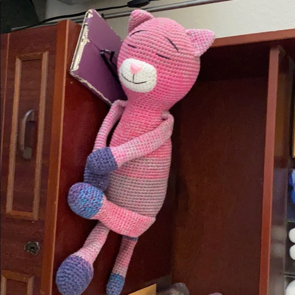 Crochet sleeping cat